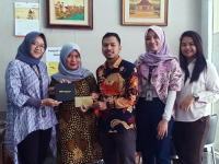 Kelas Karyawan Itbu Universitas Mpu Tantular Jakarta Nomor Foto Home 4